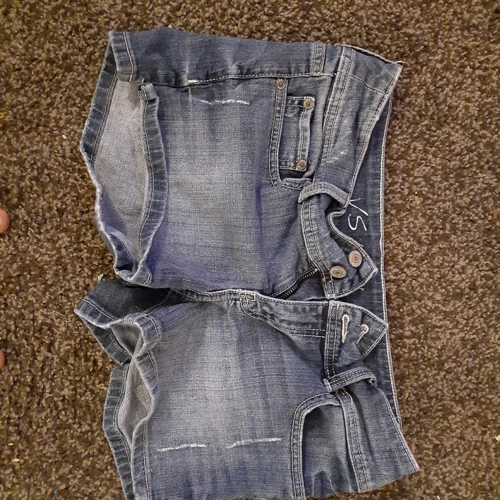 Short - Picture 2 of 2